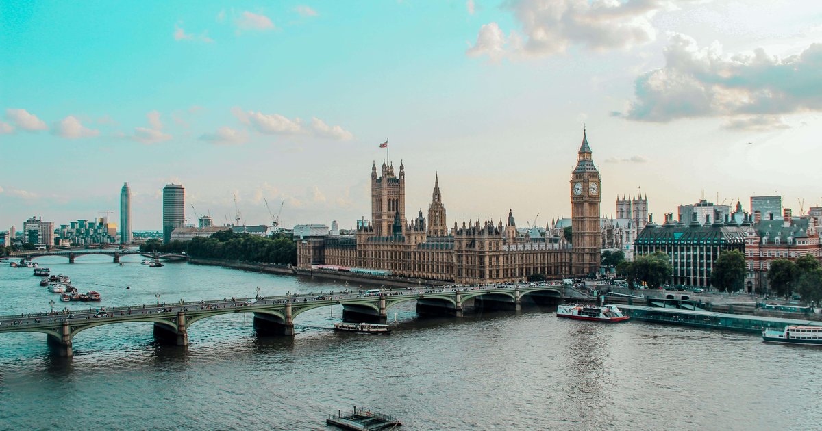 london big ben thames uk salary south africans 2026