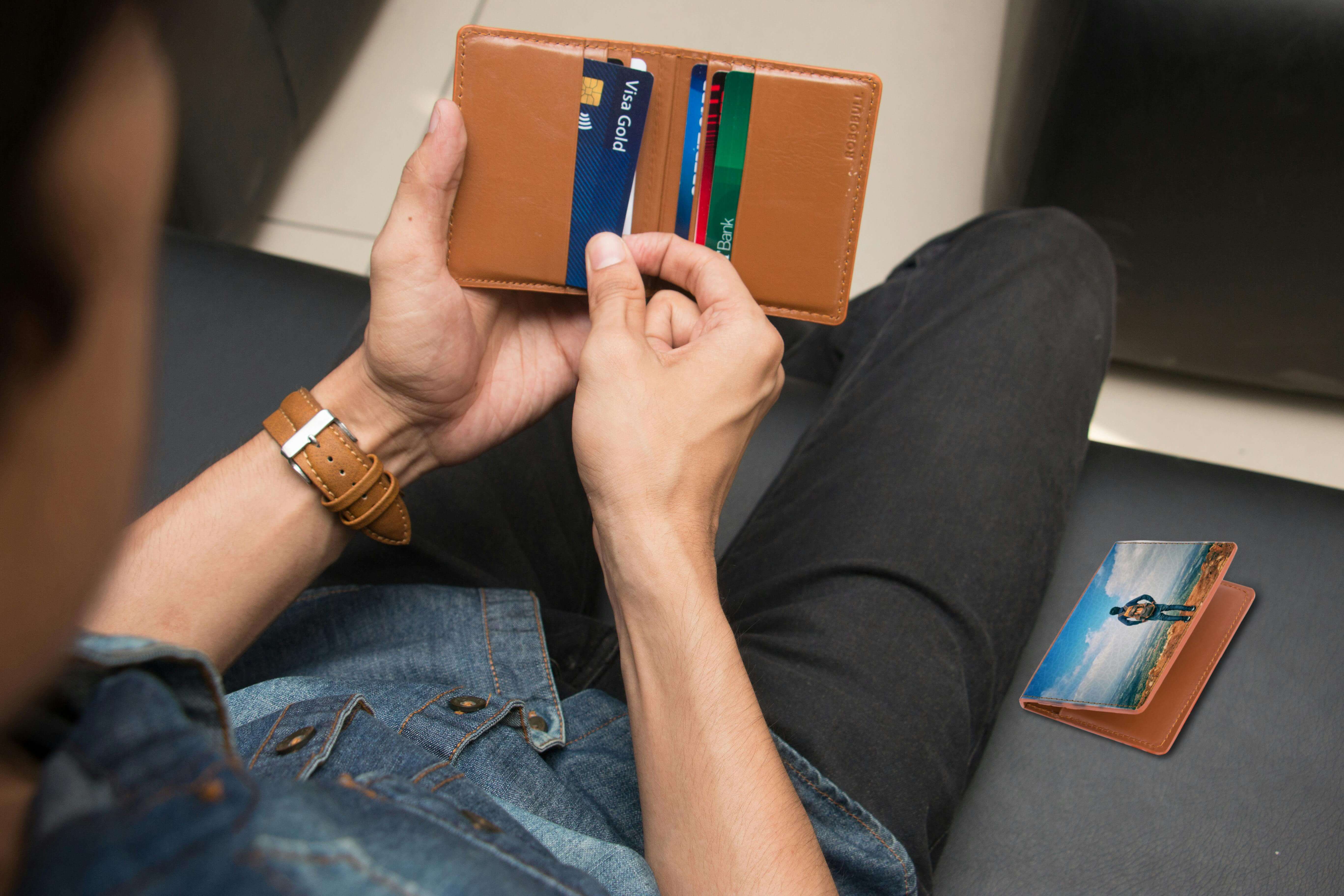 credit card and debit card wallet comparison