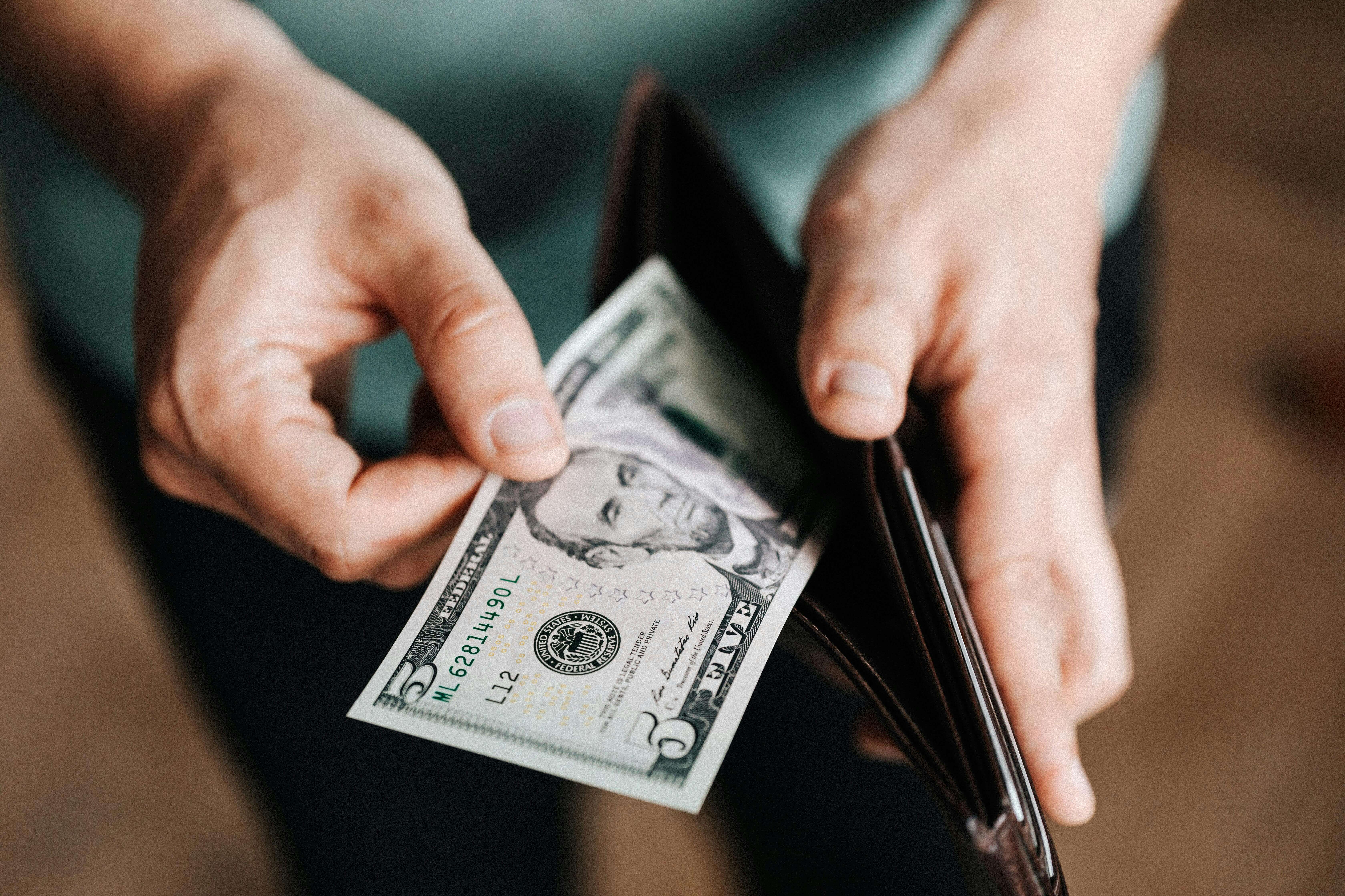 lifestyle inflation salary increase savings financial independence